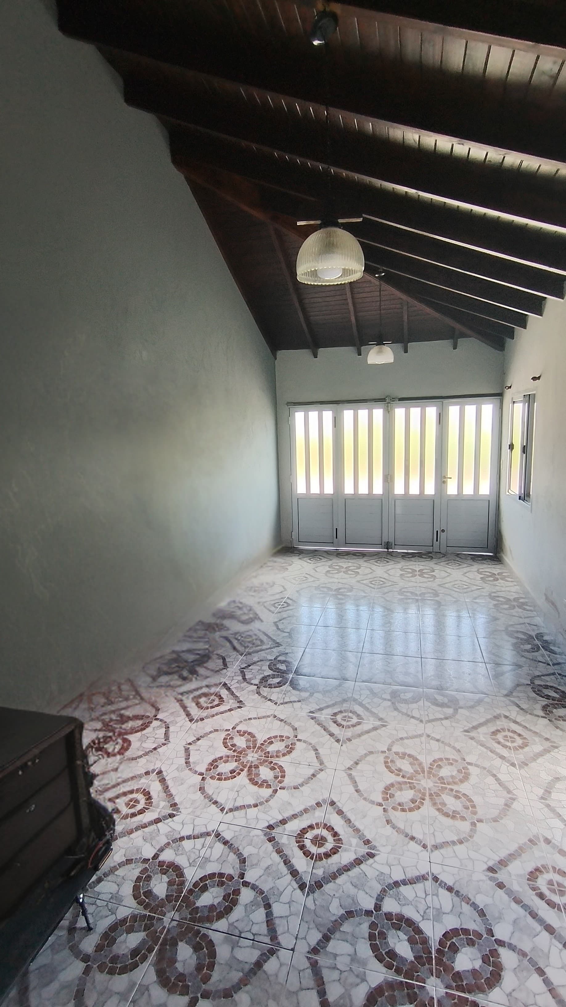 Casa en Barrio Bancario I con refacciones  - 3