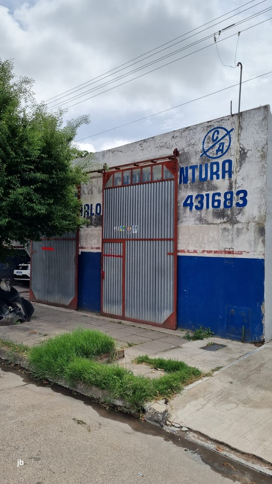 Galpón y casa en Villa Floresta - 2