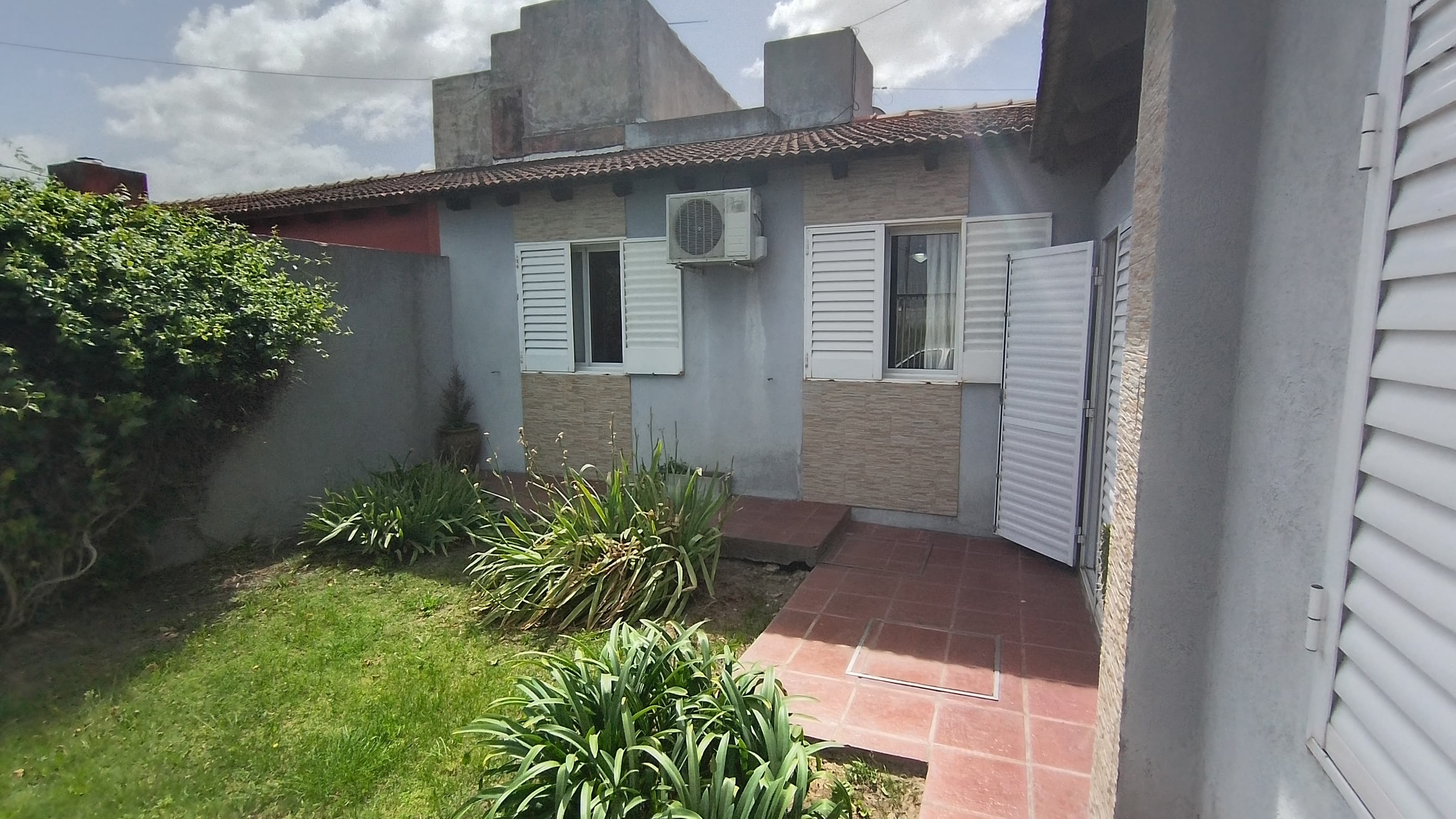 Casa en Barrio Bancario I con refacciones  - 2