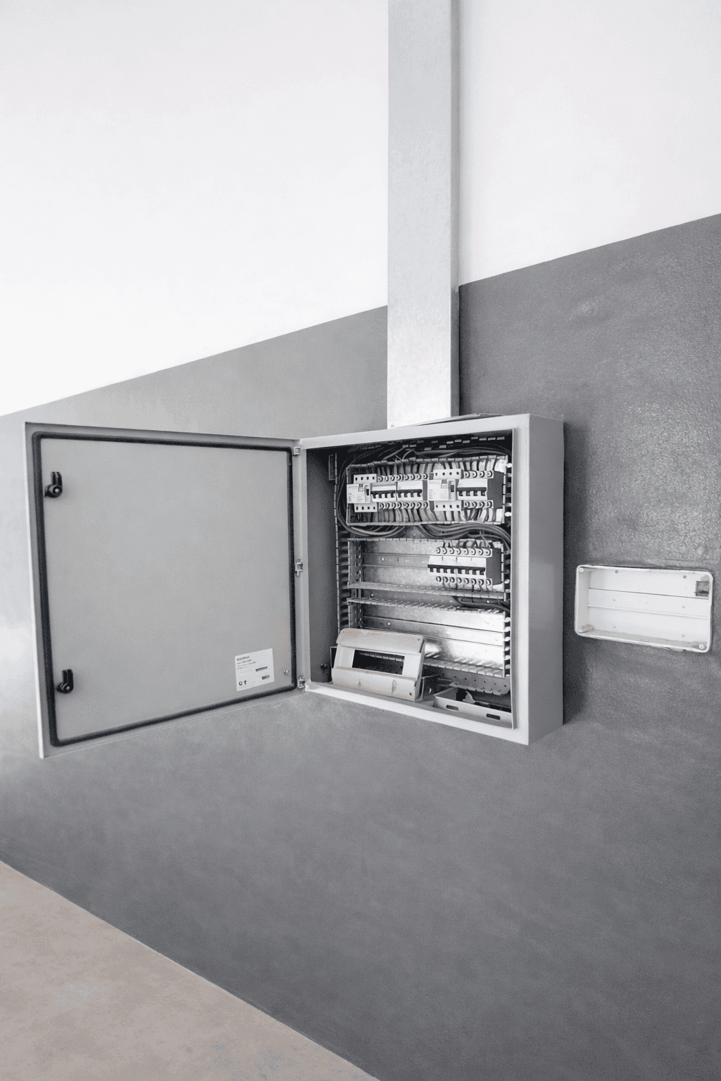 Galpon de 330 m2 sobre 2 lotes  - 7