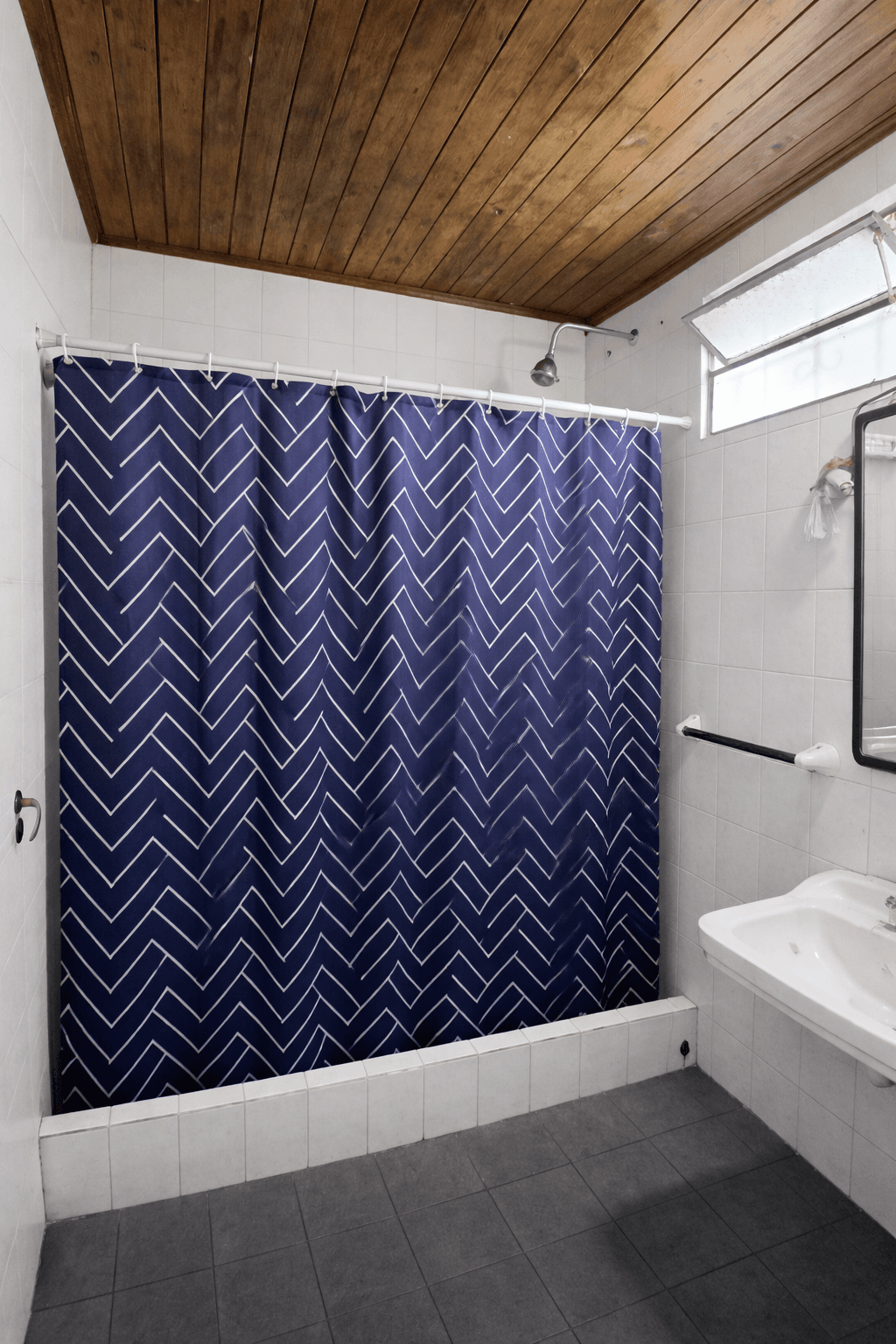 Casa 2 dormitorios con amplio lote en Bolivar  - 7