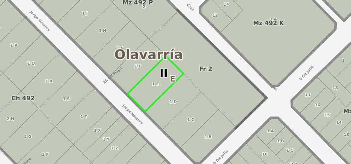 Casa con 3 dormitorios y amplio lote a RECICLAR  - 2