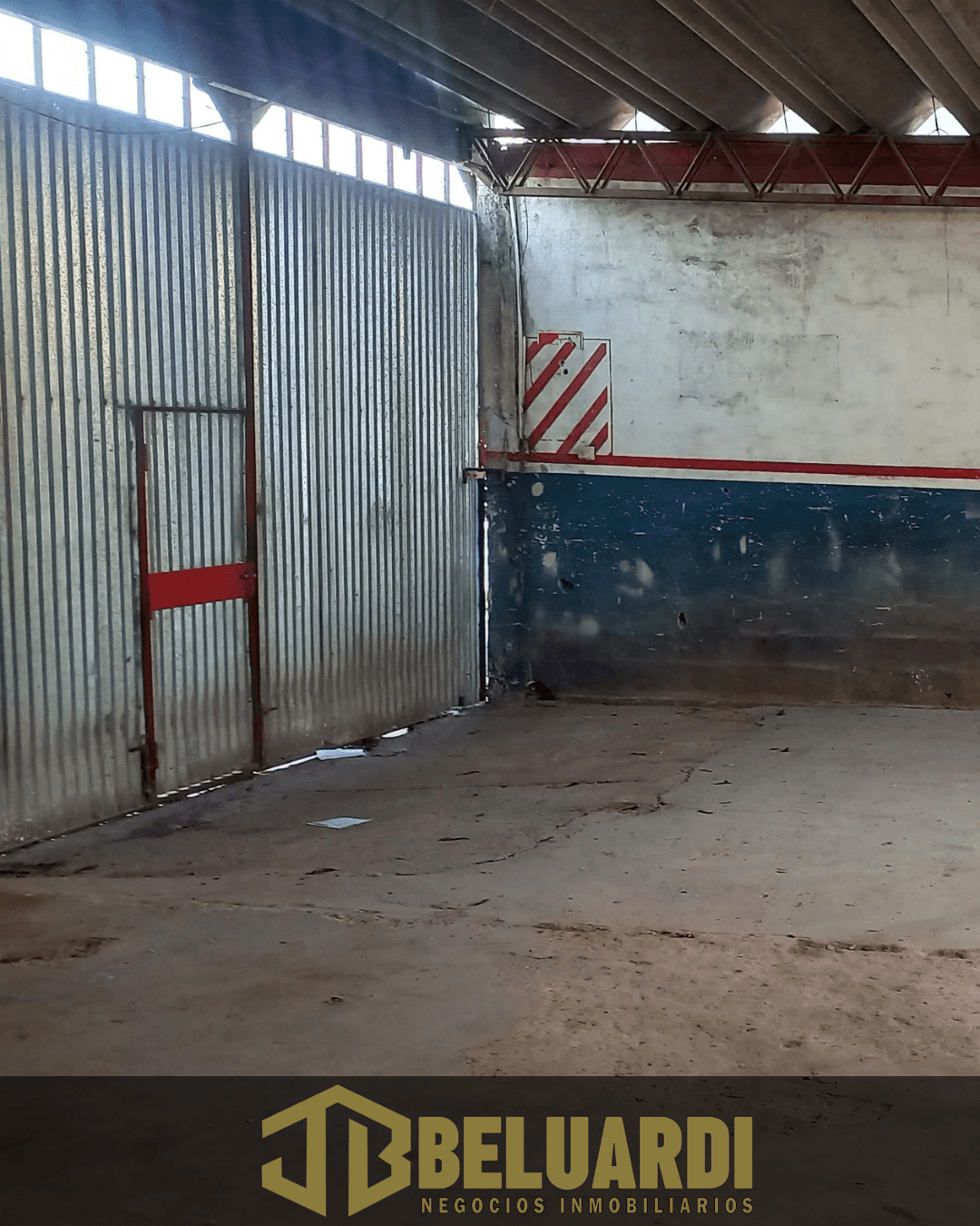 Galpón y casa en Villa Floresta - 6