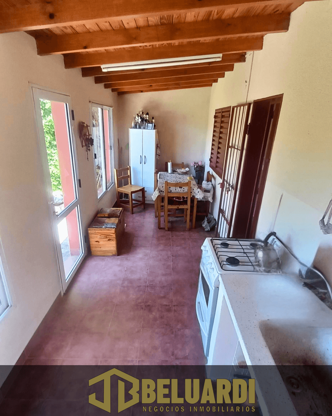 Casa 3 dormitorios en barrio Los Robles  - 8