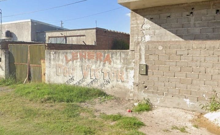 Lote 10x37,90 con construcción  y planos aprobados – Ideal inversión 