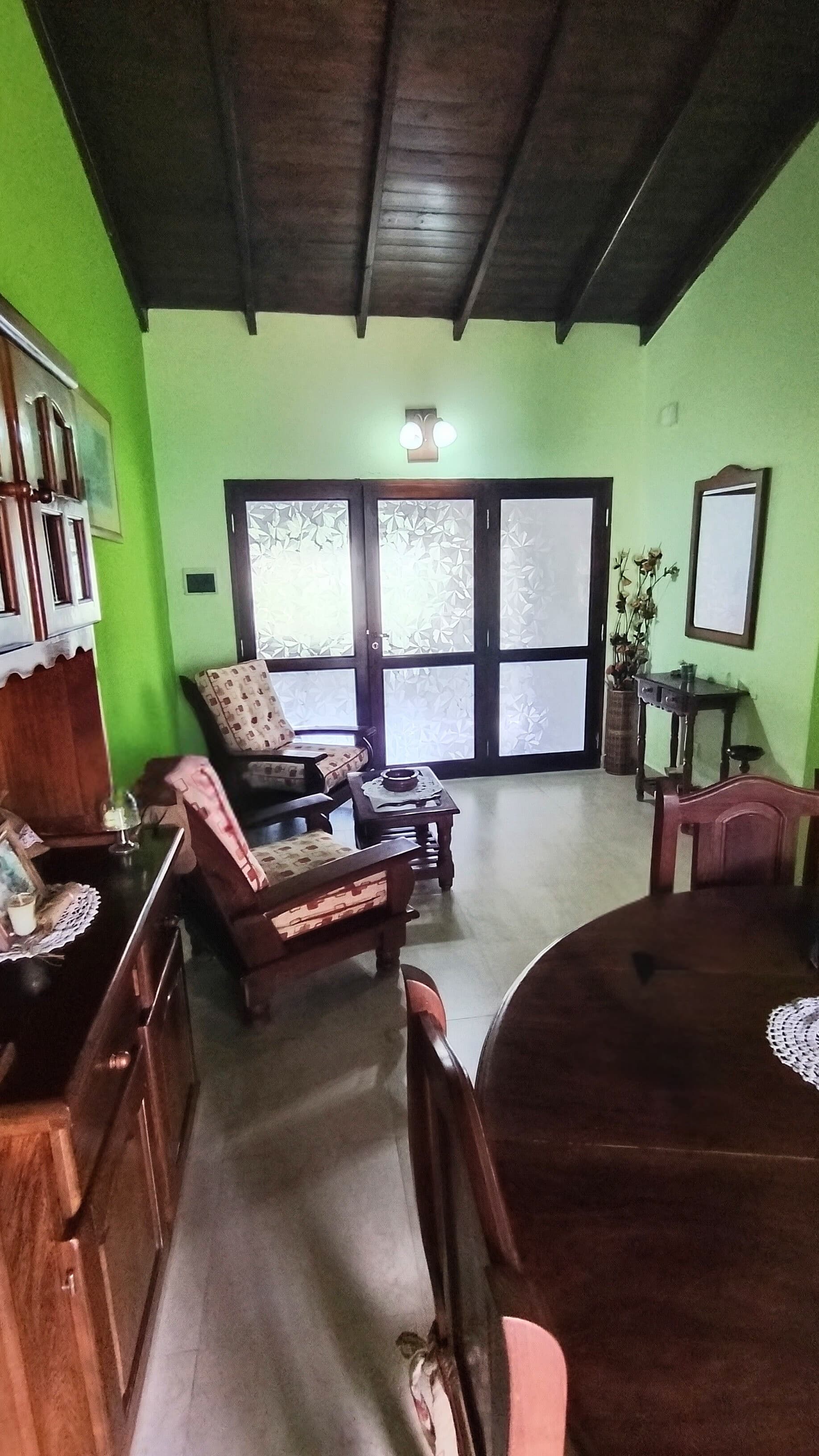 Casa en Barrio Bancario I con refacciones  - 4