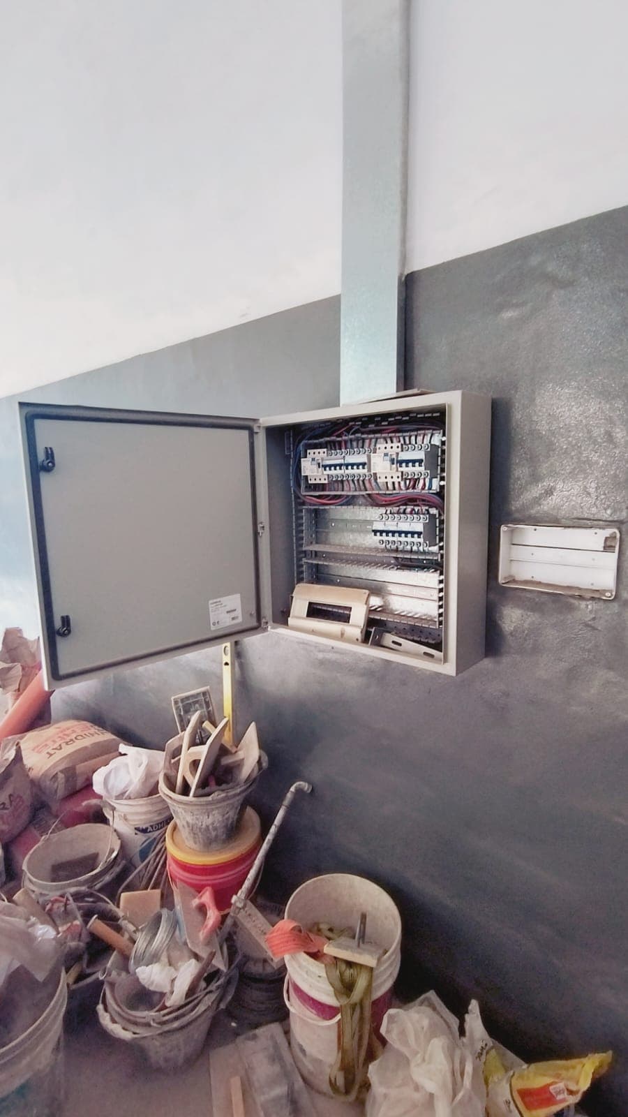 Galpon de 330 m2 sobre 2 lotes  - 7