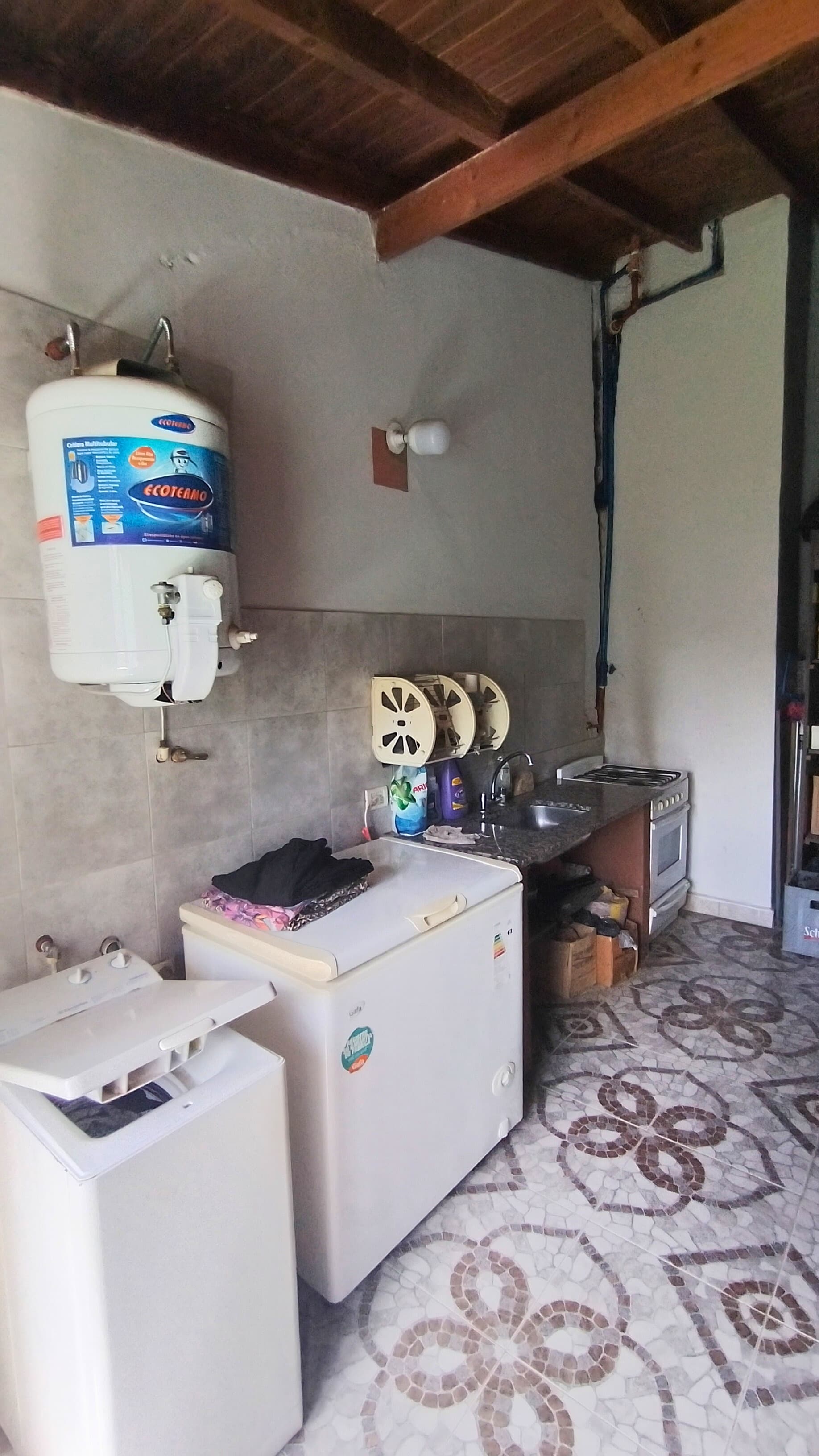 Casa en Barrio Bancario I con refacciones  - 10