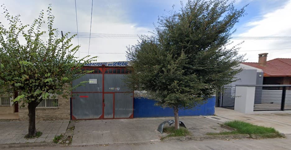 Galpón y casa en Villa Floresta