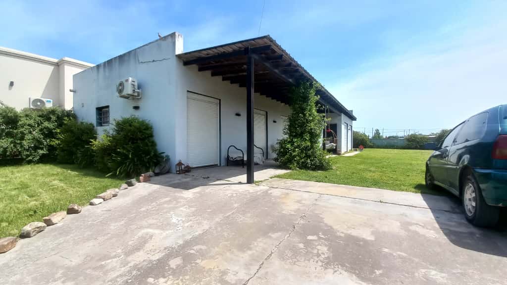 Casa en Villa Aurora con 3 dormitorios